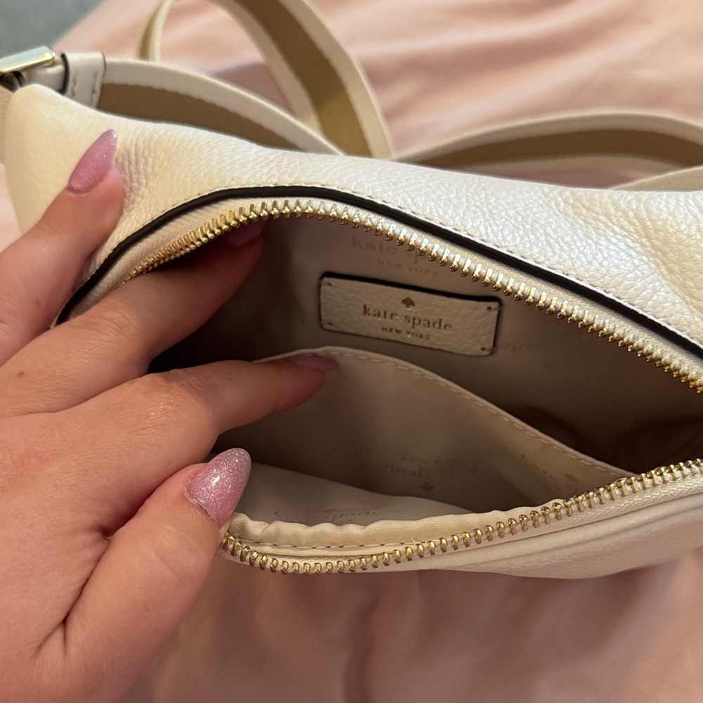 BNWOT Kate Spade Ivory Crossbody Bag - Picture 5 of 10